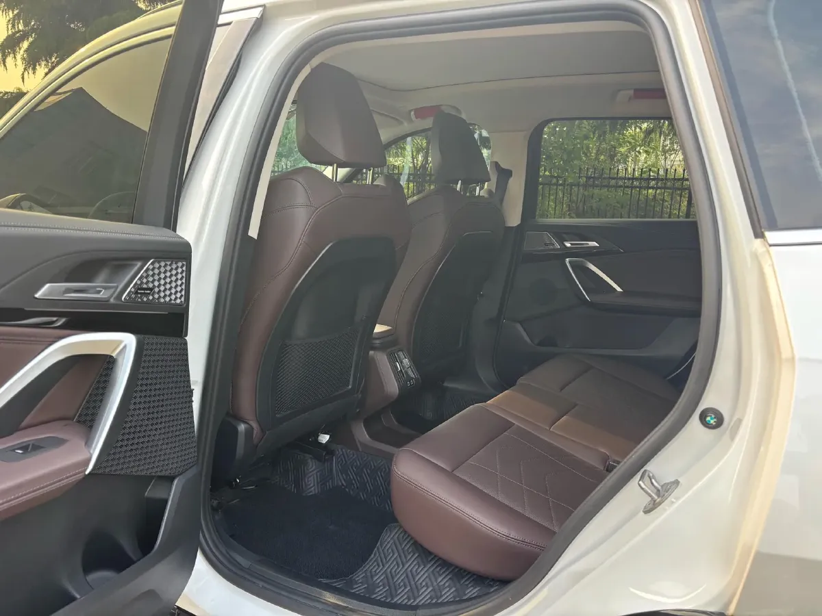 2024 BMW X1 2.0T 204HP L4 7DCT,autocango,china used car exporter,china ev exporter,chinese used car exporter,chinese used ev exporter