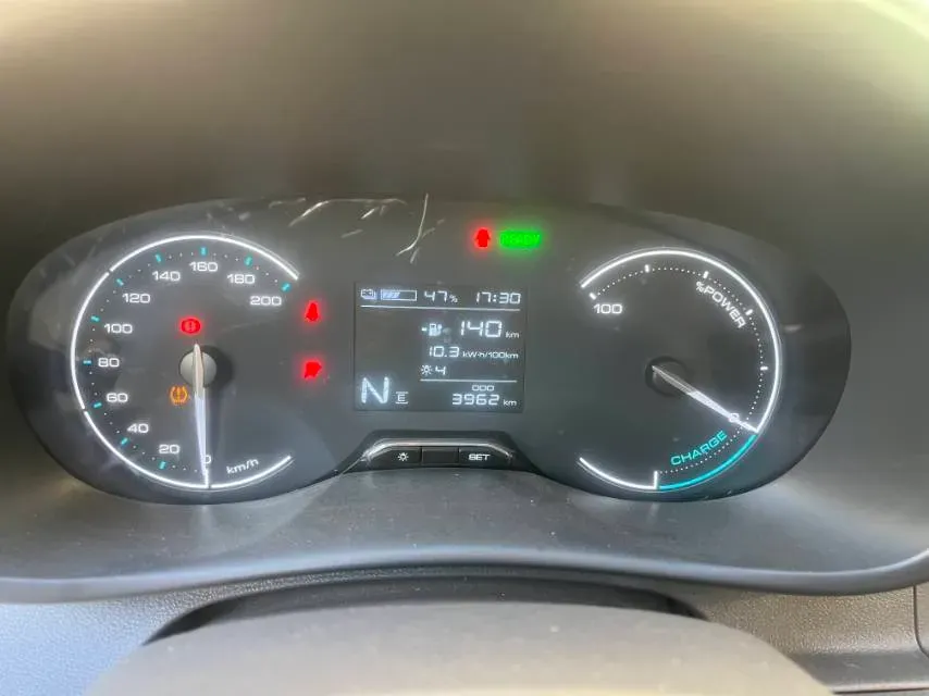 2024 WuLing HongGuang New Energy BEV 32.6KWH,autocango,china used car exporter,china ev exporter,chinese used car exporter,chinese used ev exporter