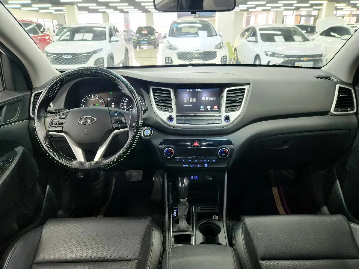 2015 Hyundai Tucson 1.6T 177HP L4 7DCT,autocango,china used car exporter,china ev exporter,chinese used car exporter,chinese used ev exporter