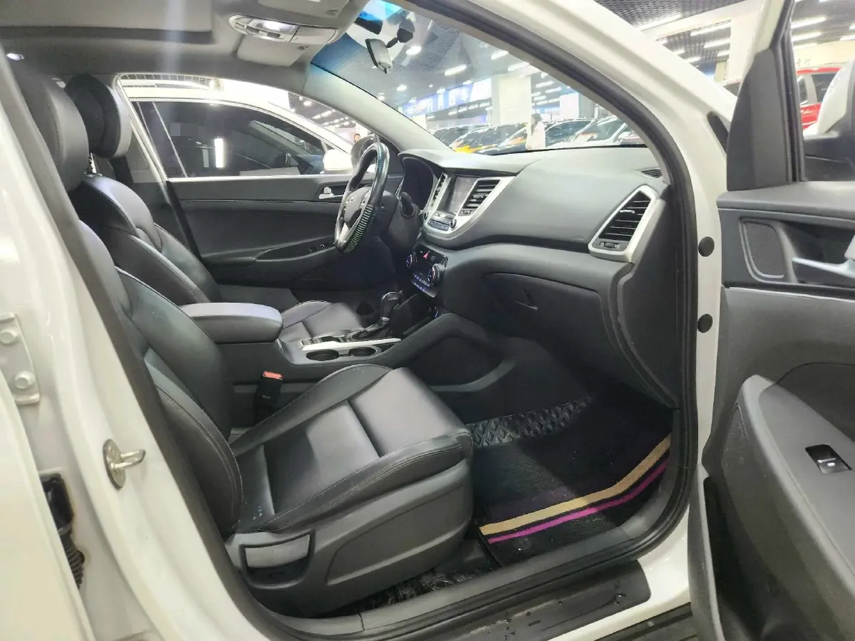 2015 Hyundai Tucson 1.6T 177HP L4 7DCT,autocango,china used car exporter,china ev exporter,chinese used car exporter,chinese used ev exporter