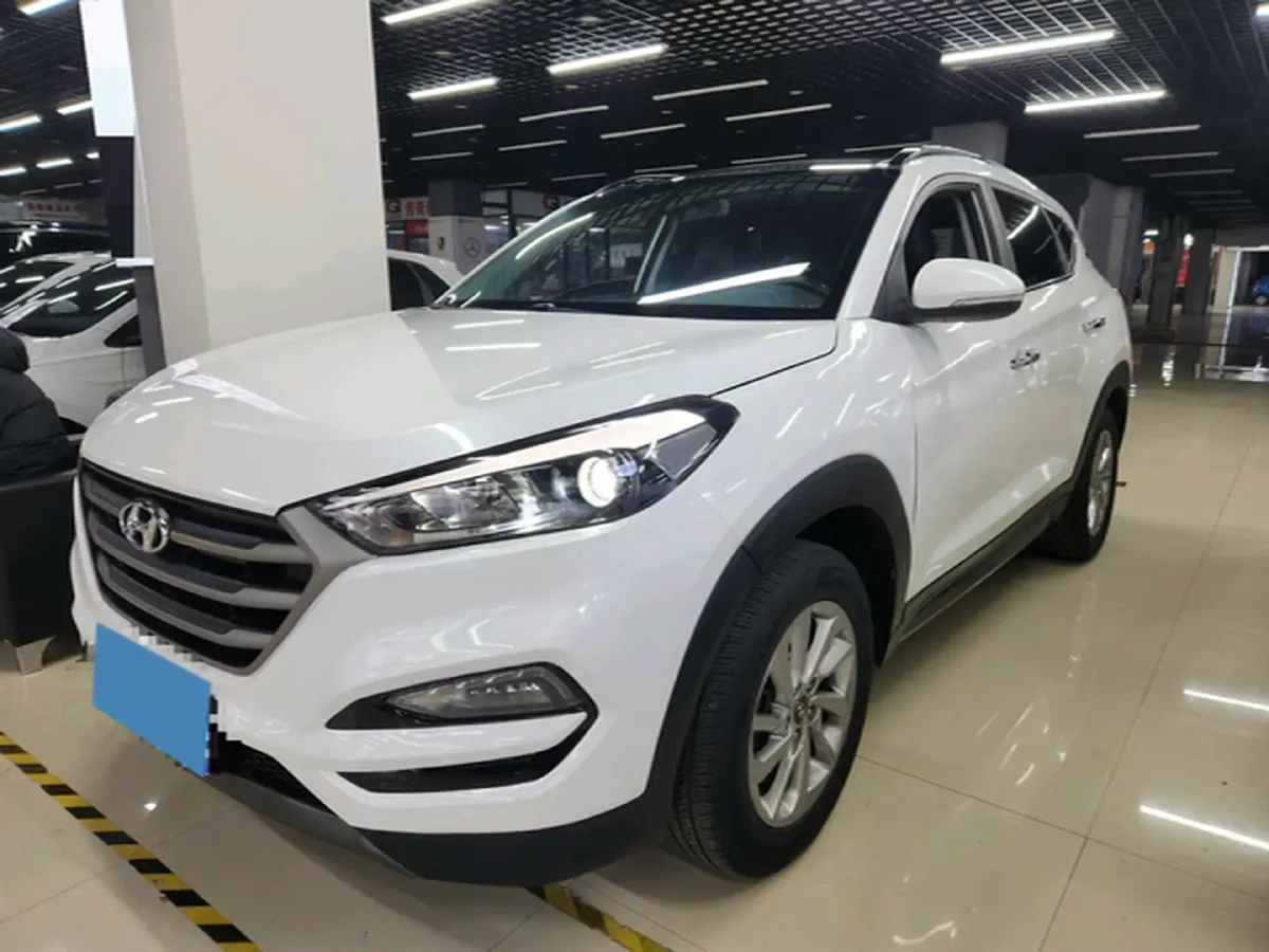 2015 Hyundai Tucson 1.6T 177HP L4 7DCT,autocango,china used car exporter,china ev exporter,chinese used car exporter,chinese used ev exporter