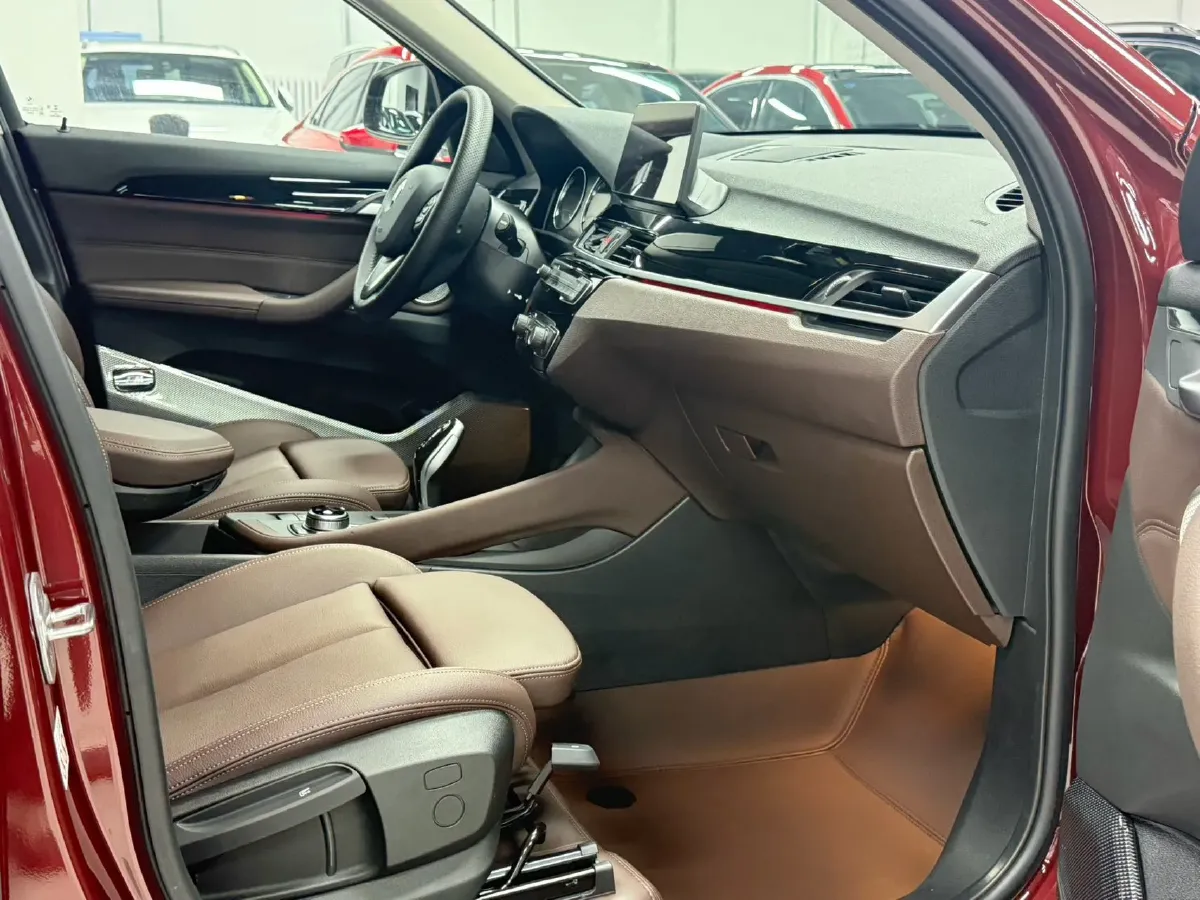 2022 BMW X1 1.5T 140HP L3 7DCT,autocango,china used car exporter,china ev exporter,chinese used car exporter,chinese used ev exporter