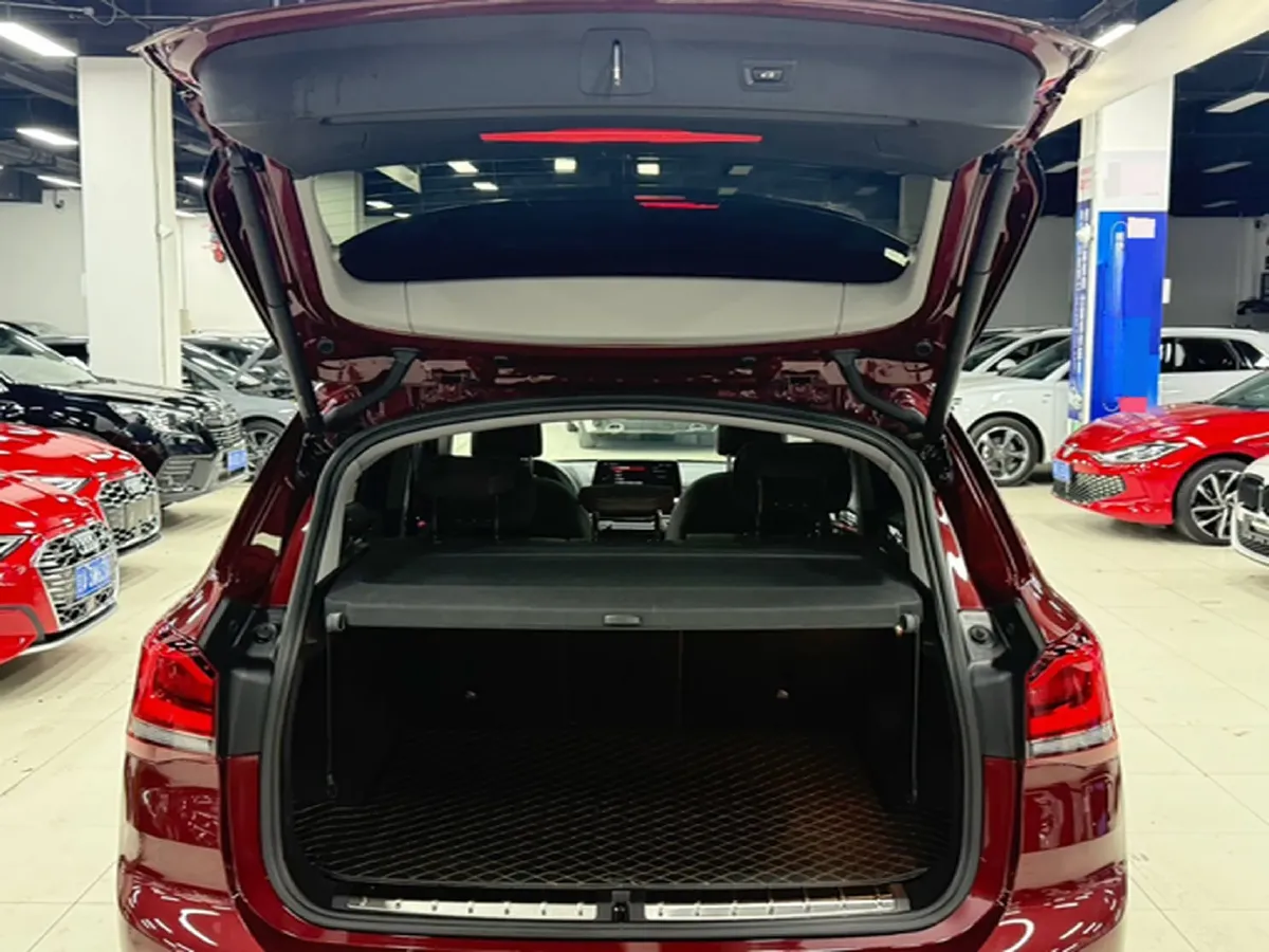 2022 BMW X1 1.5T 140HP L3 7DCT,autocango,china used car exporter,china ev exporter,chinese used car exporter,chinese used ev exporter