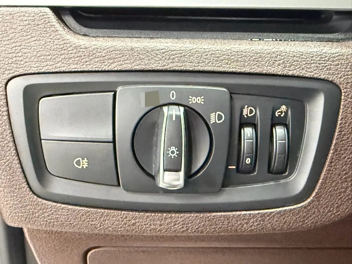 2022 BMW X1 1.5T 140HP L3 7DCT,autocango,china used car exporter,china ev exporter,chinese used car exporter,chinese used ev exporter