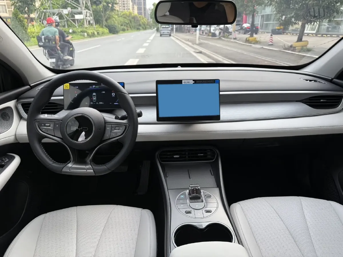 2025 BYD Seal05 DM-i 1.5L 101HP L4 E-CVT PHEV 7.68KWH,autocango,china used car exporter,china ev exporter,chinese used car exporter,chinese used ev exporter