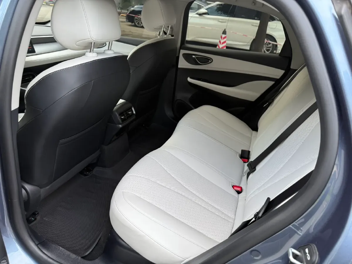 2025 BYD Seal05 DM-i 1.5L 101HP L4 E-CVT PHEV 7.68KWH,autocango,china used car exporter,china ev exporter,chinese used car exporter,chinese used ev exporter
