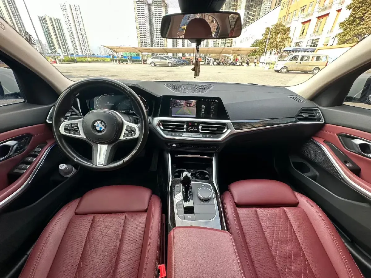 2022 BMW 3 Series 2.0T 184HP L4 8AT,autocango,china used car exporter,china ev exporter,chinese used car exporter,chinese used ev exporter