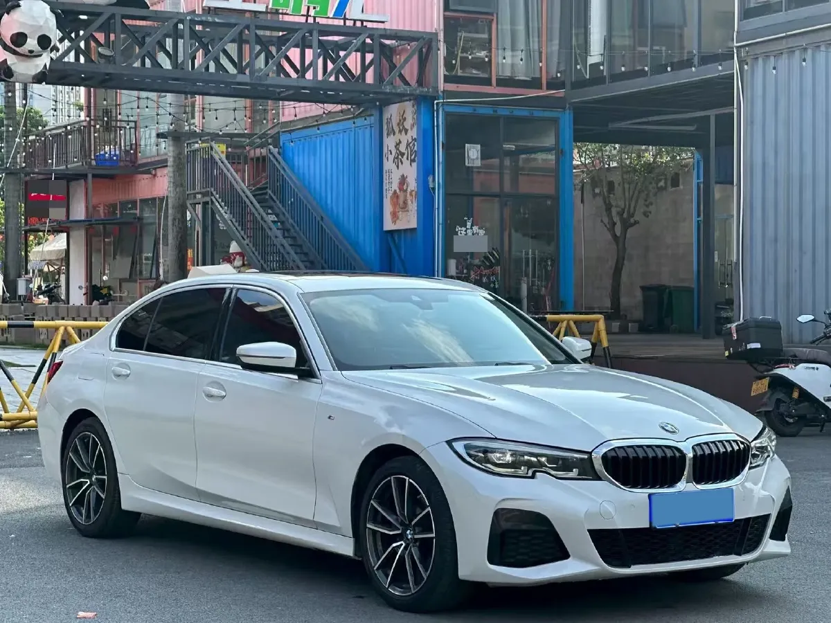 2022 BMW 3 Series 2.0T 184HP L4 8AT,autocango,china used car exporter,china ev exporter,chinese used car exporter,chinese used ev exporter