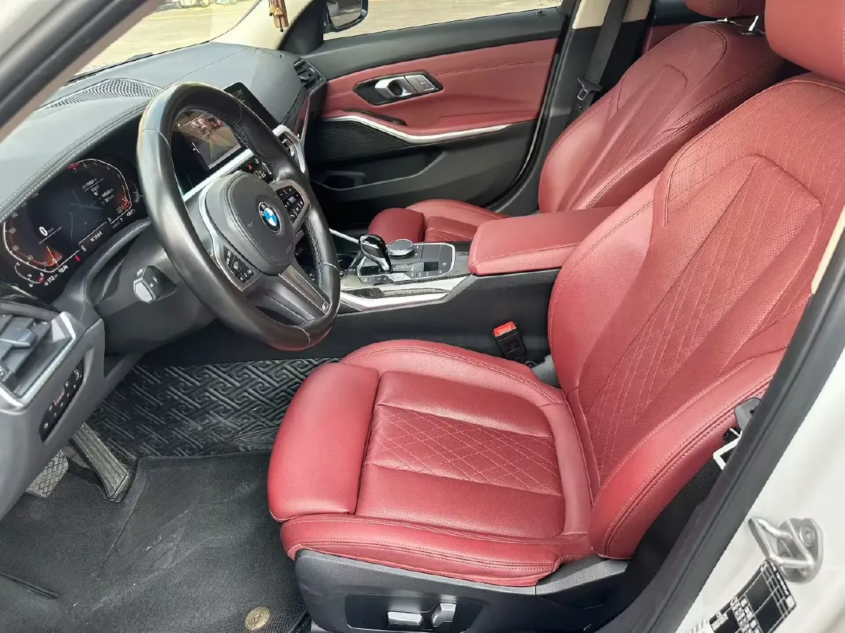 2022 BMW 3 Series 2.0T 184HP L4 8AT,autocango,china used car exporter,china ev exporter,chinese used car exporter,chinese used ev exporter