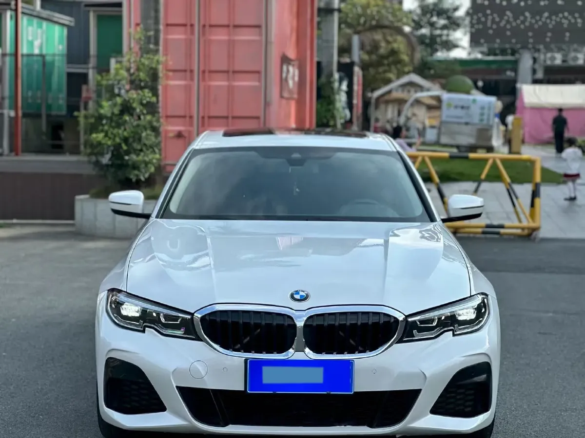 2022 BMW 3 Series 2.0T 184HP L4 8AT,autocango,china used car exporter,china ev exporter,chinese used car exporter,chinese used ev exporter