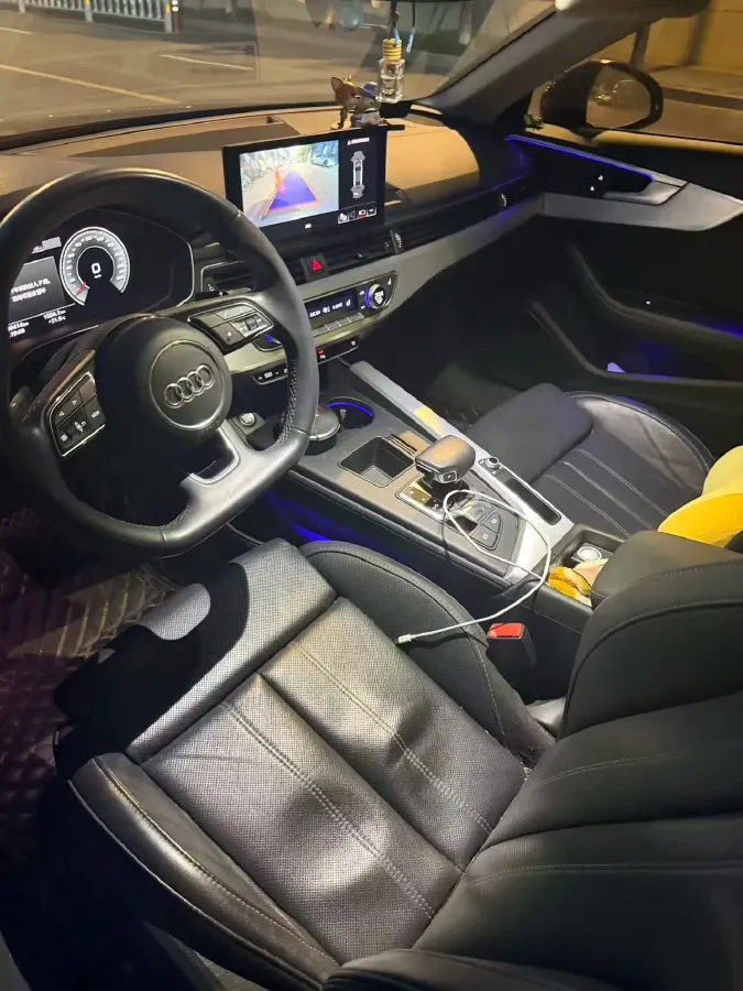 2022 Audi A4L 2.0T 190HP L4 7DCT,autocango,china used car exporter,china ev exporter,chinese used car exporter,chinese used ev exporter