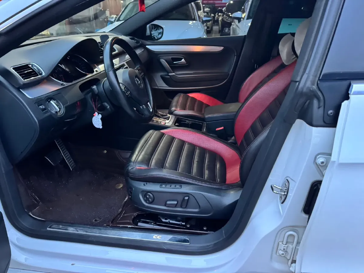 2018 Volkswagen Magotan 1.8T 180HP L4 7DCT,autocango,china used car exporter,china ev exporter,chinese used car exporter,chinese used ev exporter