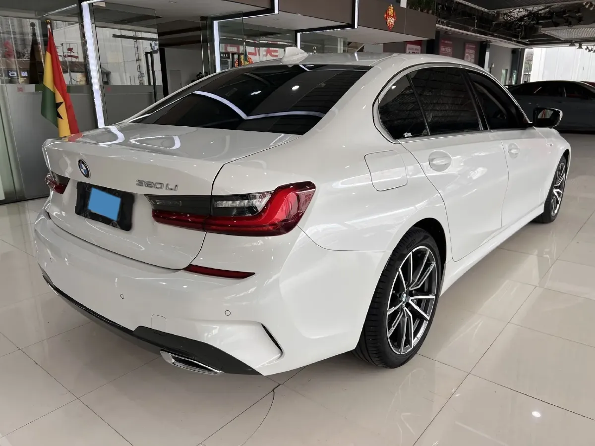 2022 BMW 3 Series 2.0T 156HP L4 8AT,autocango,china used car exporter,china ev exporter,chinese used car exporter,chinese used ev exporter
