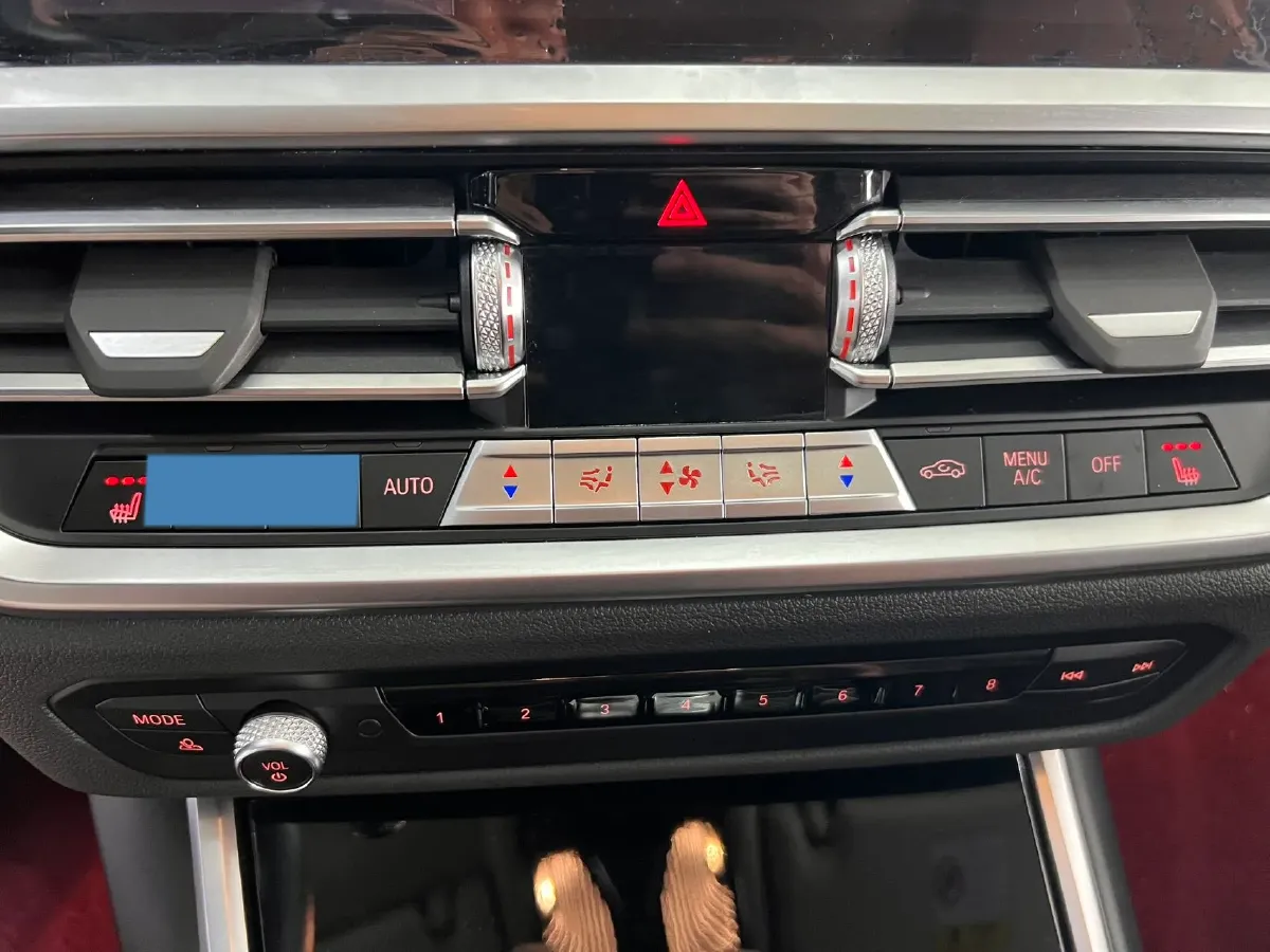 2022 BMW 3 Series 2.0T 156HP L4 8AT,autocango,china used car exporter,china ev exporter,chinese used car exporter,chinese used ev exporter