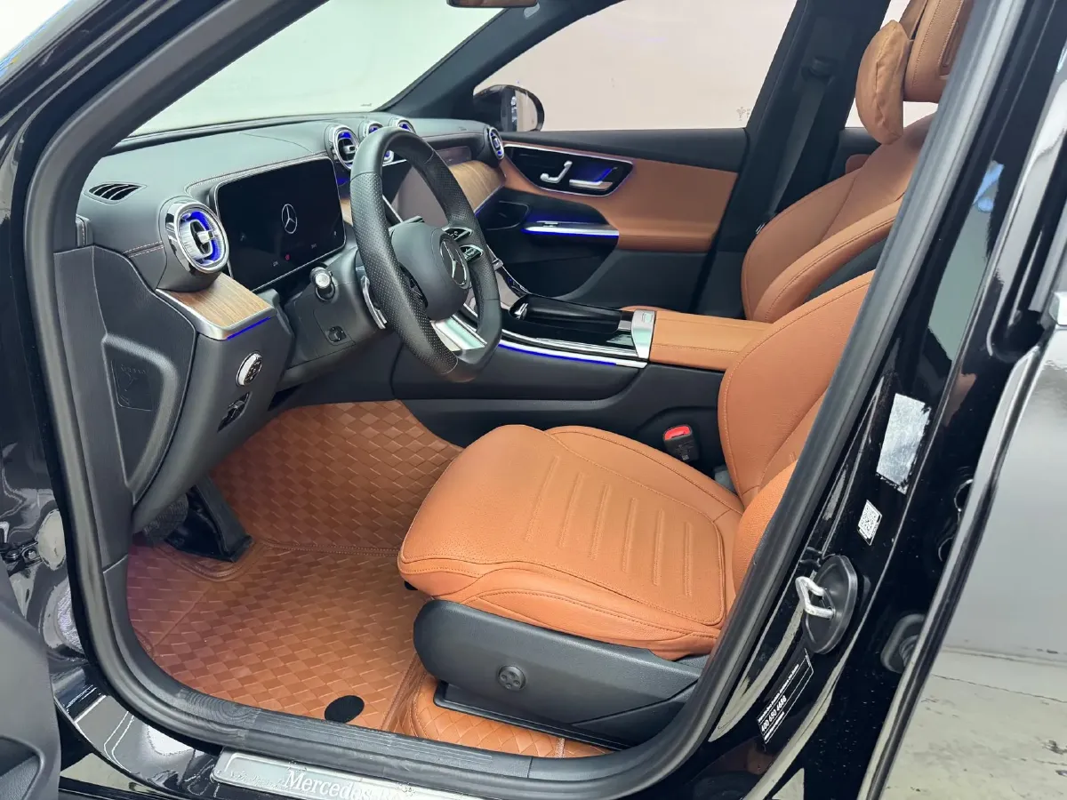 2023 Mercedes-Benz GLC Class 2.0T 258HP L4 9AT,autocango,china used car exporter,china ev exporter,chinese used car exporter,chinese used ev exporter