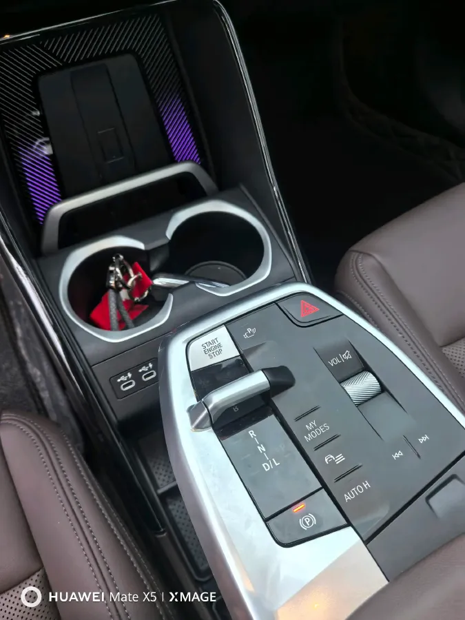 2024 BMW X1 2.0T 204HP L4 7DCT,autocango,china used car exporter,china ev exporter,chinese used car exporter,chinese used ev exporter