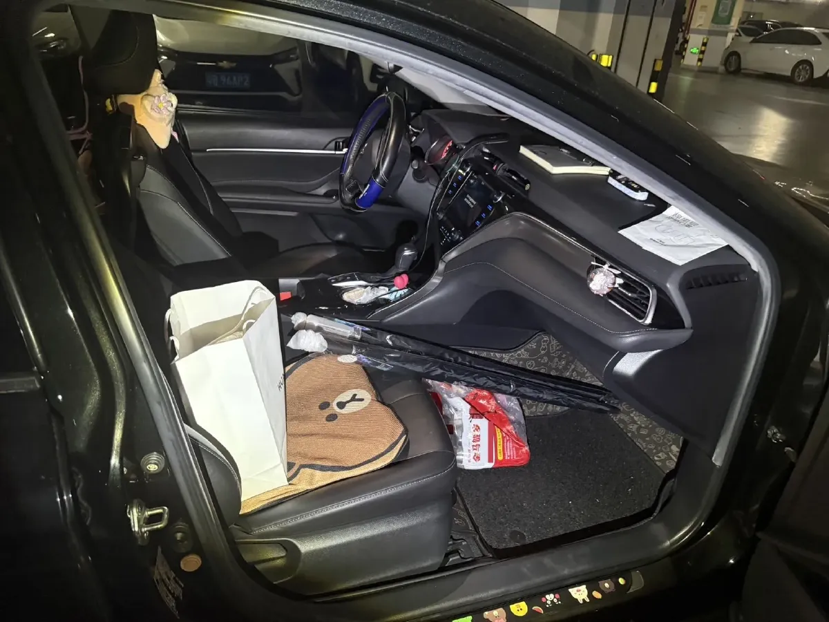 2019 Toyota Camry 2.5L 209HP L4 8AT,autocango,china used car exporter,china ev exporter,chinese used car exporter,chinese used ev exporter