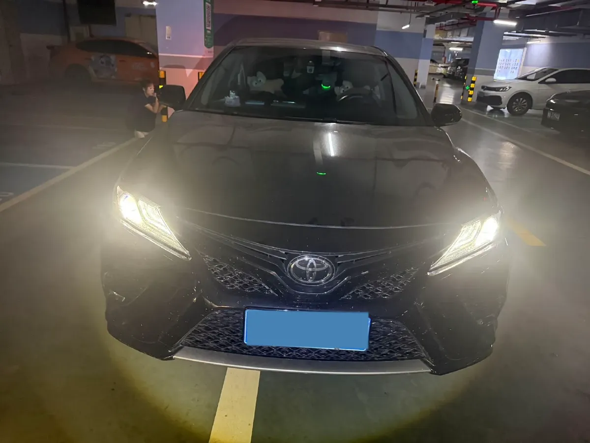 2019 Toyota Camry 2.5L 209HP L4 8AT,autocango,china used car exporter,china ev exporter,chinese used car exporter,chinese used ev exporter