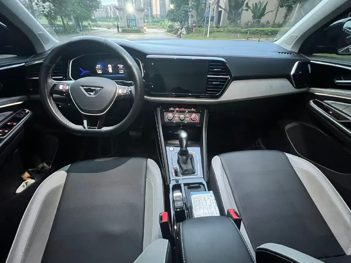 2023 Jetta VS7 1.4T 150HP L4 6AT,autocango,china used car exporter,china ev exporter,chinese used car exporter,chinese used ev exporter