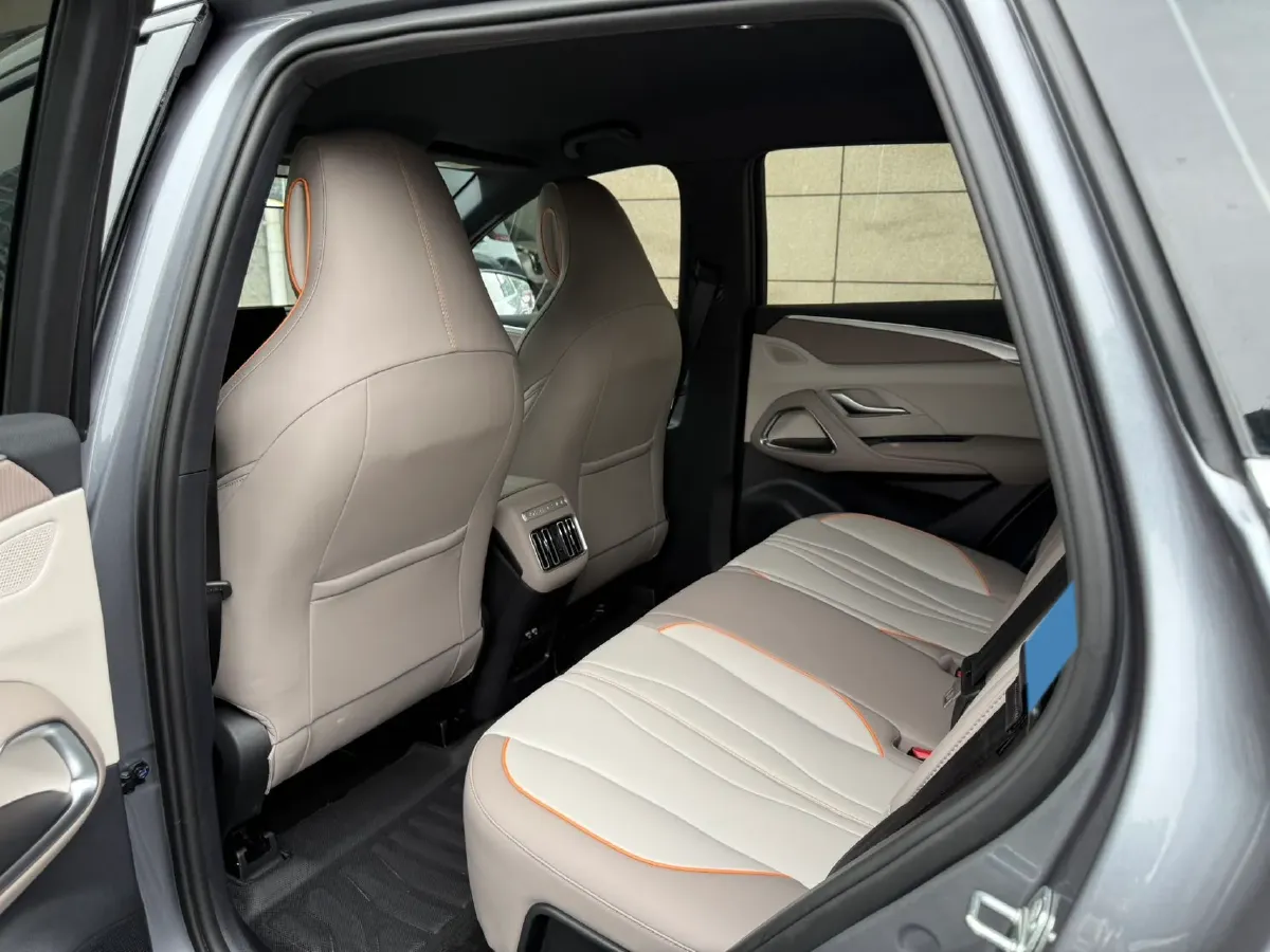 2024 BYD Song Pro 1.5L 110HP L4 E-CVT PHEV 12.9KWH,autocango,china used car exporter,china ev exporter,chinese used car exporter,chinese used ev exporter