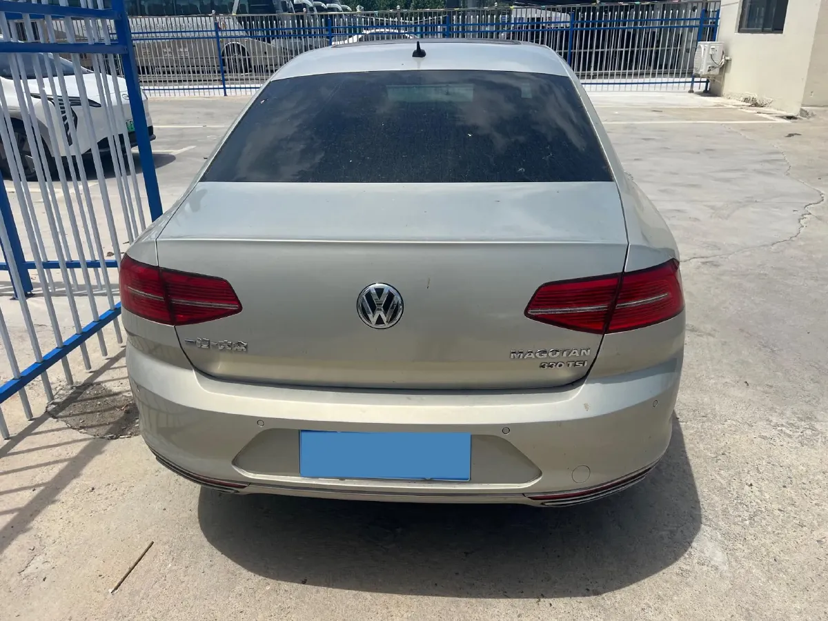 2018 Volkswagen Magotan 1.8T 180HP L4 7DCT,autocango,china used car exporter,china ev exporter,chinese used car exporter,chinese used ev exporter