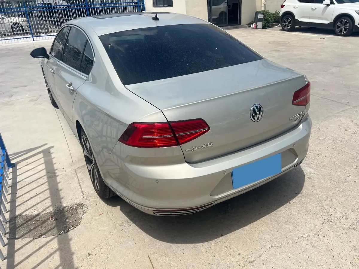 2018 Volkswagen Magotan 1.8T 180HP L4 7DCT,autocango,china used car exporter,china ev exporter,chinese used car exporter,chinese used ev exporter
