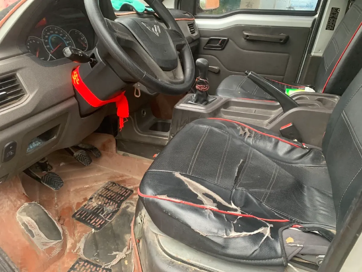 2018 WuLing RongGuang New Truck 1.5L 107HP L4 5MT,autocango,china used car exporter,china ev exporter,chinese used car exporter,chinese used ev exporter
