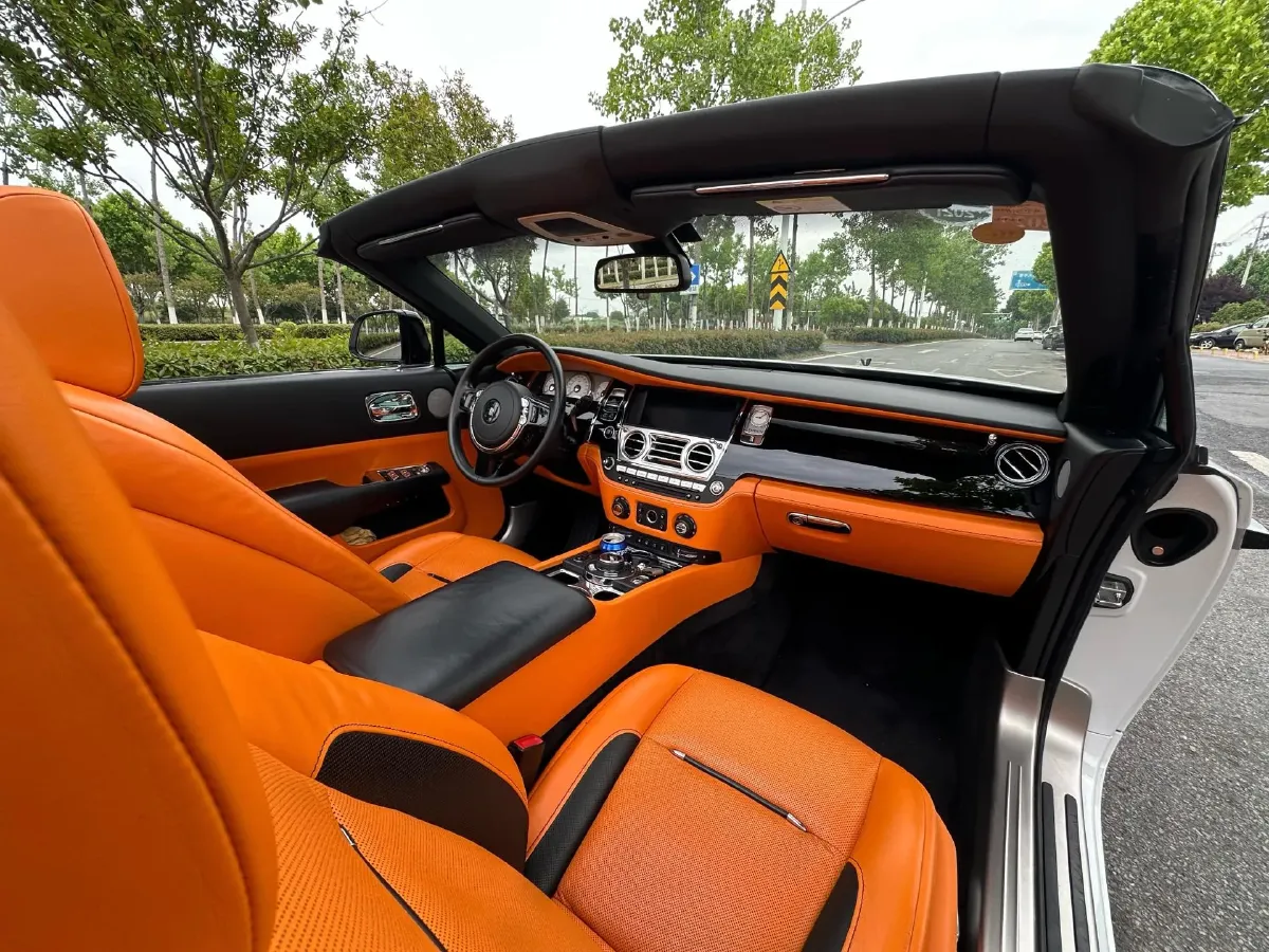 2018 Rolls-Royce Dawn 6.6T 571HP V12 8AT,autocango,china used car exporter,china ev exporter,chinese used car exporter,chinese used ev exporter