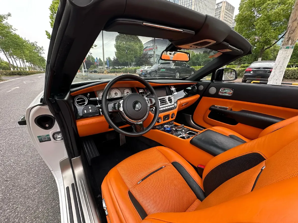 2018 Rolls-Royce Dawn 6.6T 571HP V12 8AT,autocango,china used car exporter,china ev exporter,chinese used car exporter,chinese used ev exporter