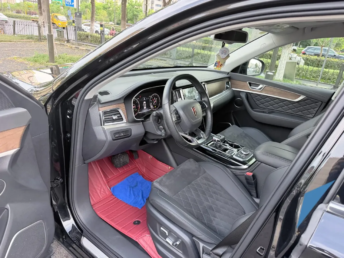 2022 HongQi HS7 2.0T 252HP L4 7DCT,autocango,china used car exporter,china ev exporter,chinese used car exporter,chinese used ev exporter