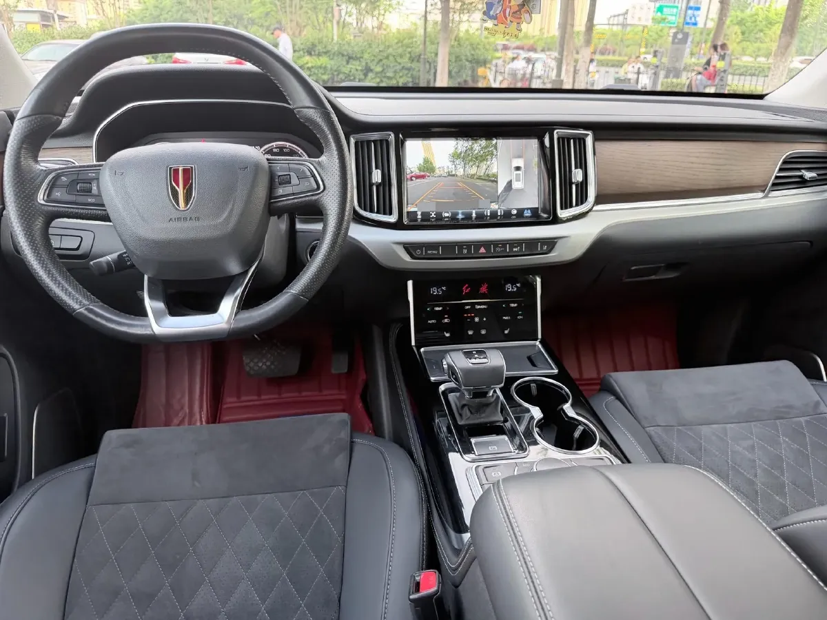 2022 HongQi HS7 2.0T 252HP L4 7DCT,autocango,china used car exporter,china ev exporter,chinese used car exporter,chinese used ev exporter