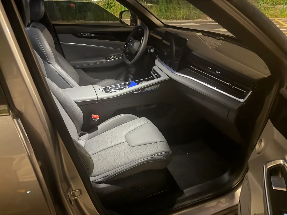 2026 Geely Azkarra 1.5T 181HP L4 7DCT,autocango,china used car exporter,china ev exporter,chinese used car exporter,chinese used ev exporter