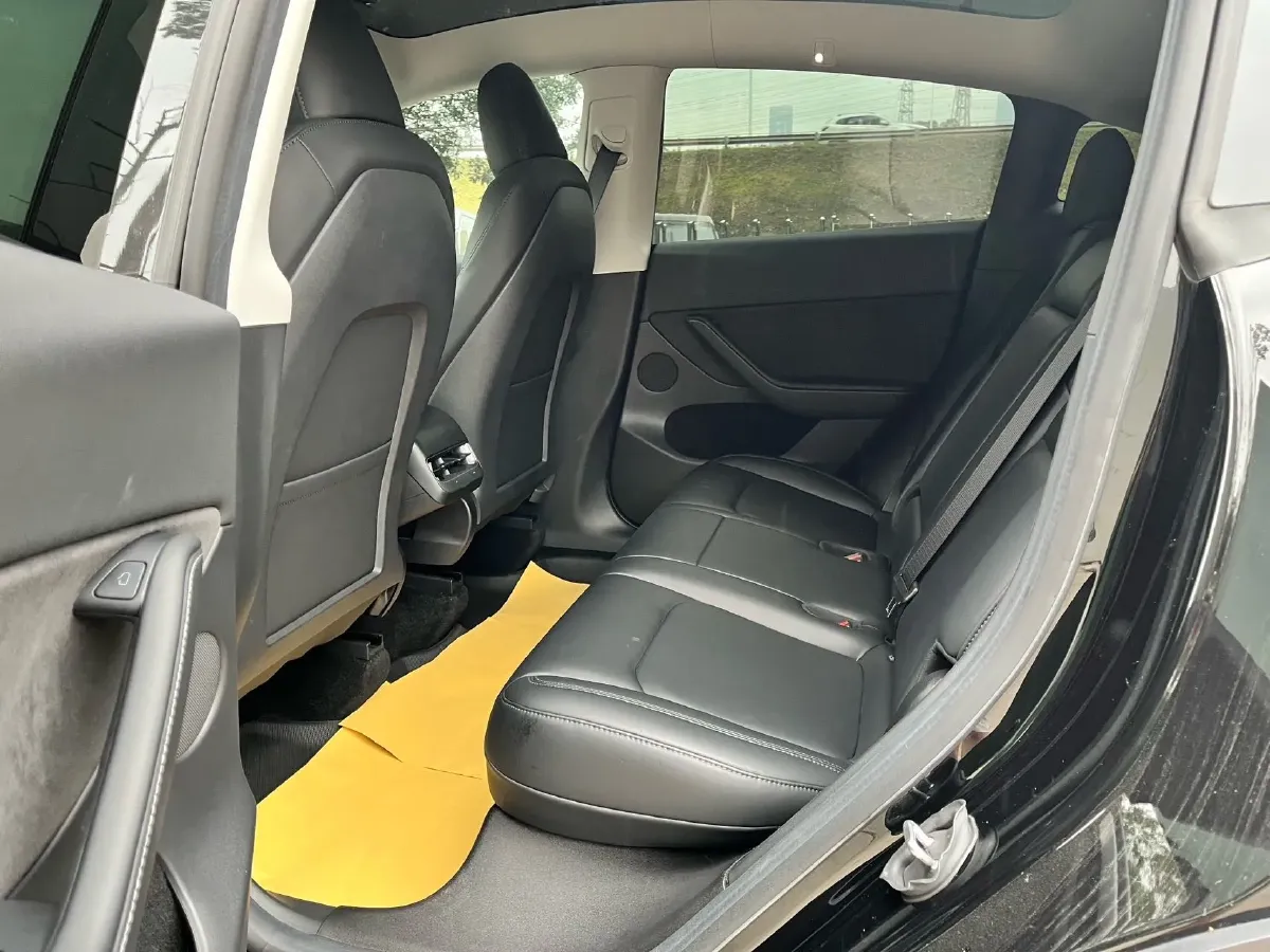 2022 Tesla Model Y BEV 60KWH,autocango,china used car exporter,china ev exporter,chinese used car exporter,chinese used ev exporter