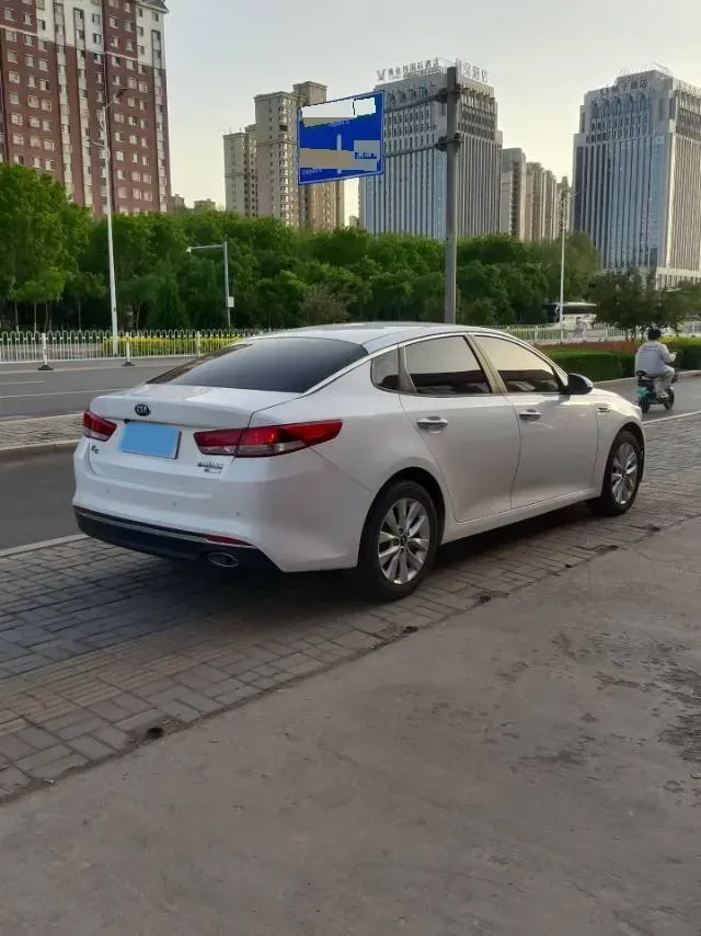 2016 Kia K5 2.0L 161HP L4 6AT,autocango,china used car exporter,china ev exporter,chinese used car exporter,chinese used ev exporter