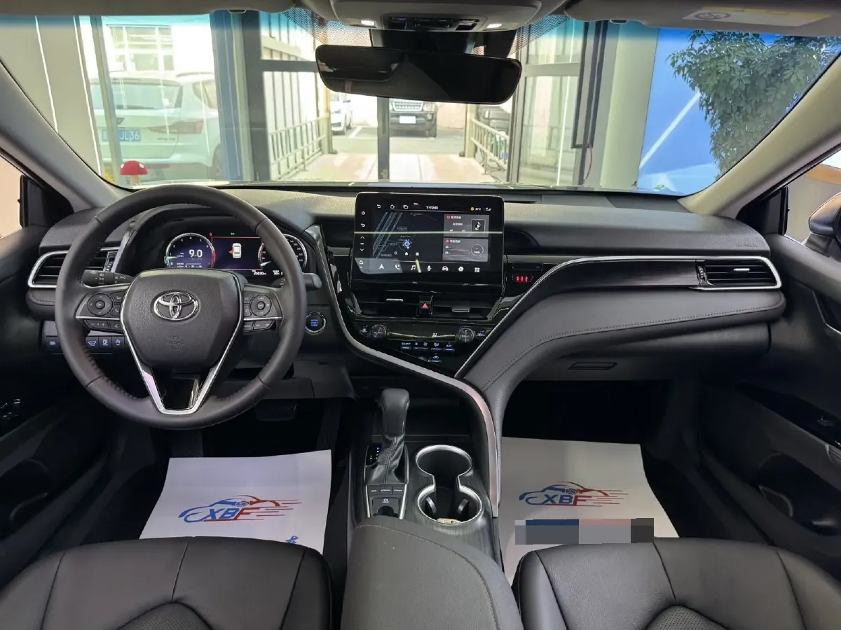 2023 Toyota Camry 2.5L 207HP L4 8AT,autocango,china used car exporter,china ev exporter,chinese used car exporter,chinese used ev exporter