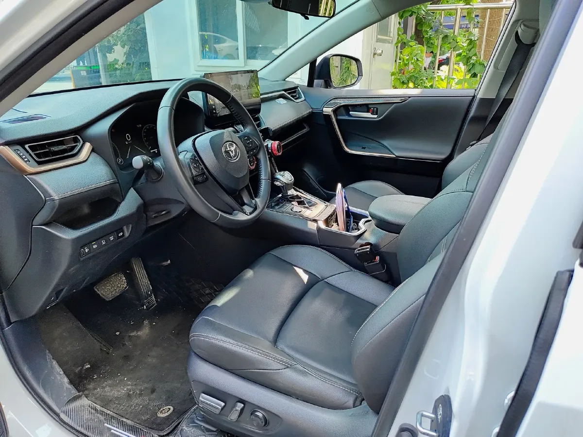 2024 Toyota Wildlander 2.5L 178HP L4 E-CVT Hybrid,autocango,china used car exporter,china ev exporter,chinese used car exporter,chinese used ev exporter