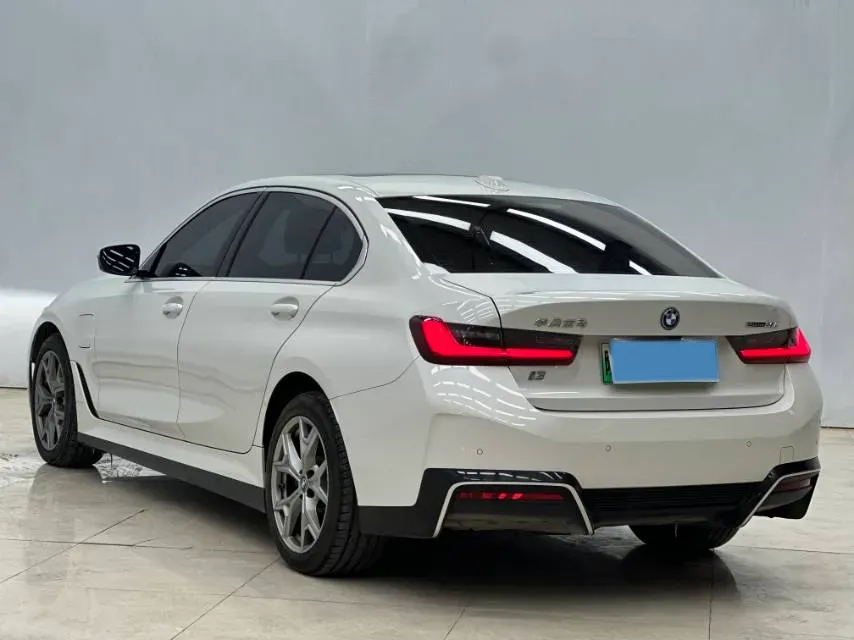 2025 BMW i3 BEV 70KWH,autocango,china used car exporter,china ev exporter,chinese used car exporter,chinese used ev exporter