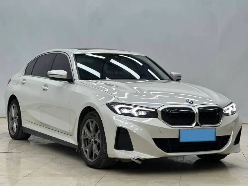 2025 BMW i3 BEV 70KWH,autocango,china used car exporter,china ev exporter,chinese used car exporter,chinese used ev exporter
