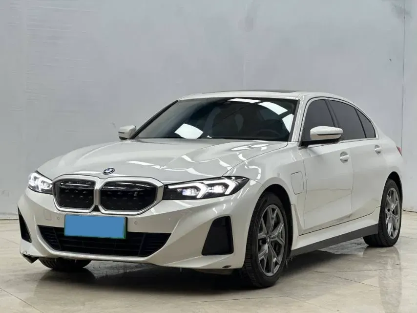 2025 BMW i3 BEV 70KWH,autocango,china used car exporter,china ev exporter,chinese used car exporter,chinese used ev exporter
