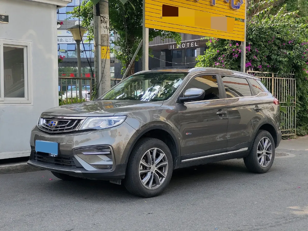 2020 Roewe i6 1.5T 169HP L4 7DCT,autocango,china used car exporter,china ev exporter,chinese used car exporter,chinese used ev exporter