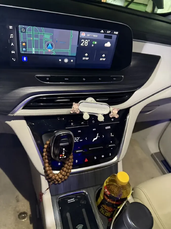 2022 Buick GL8 2.0T 237HP L4 9AT,autocango,china used car exporter,china ev exporter,chinese used car exporter,chinese used ev exporter