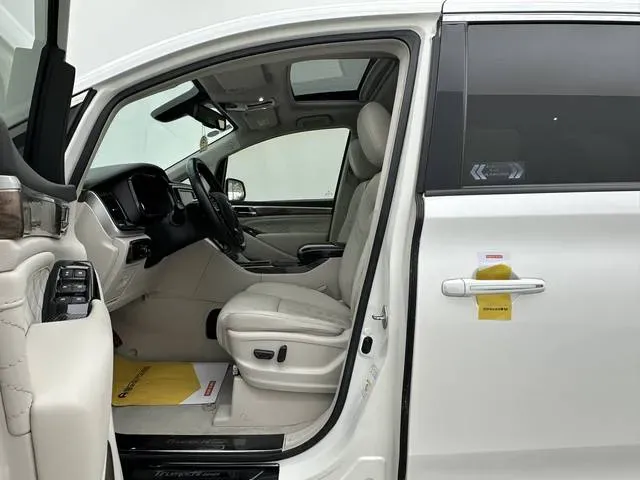 2020 GAC Trumpchi M8 2.0T 252HP L4 8AT,autocango,china used car exporter,china ev exporter,chinese used car exporter,chinese used ev exporter