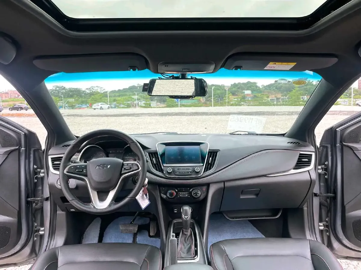 2019 Chevrolet Monza 1.3T 163HP L3 6AT,autocango,china used car exporter,china ev exporter,chinese used car exporter,chinese used ev exporter