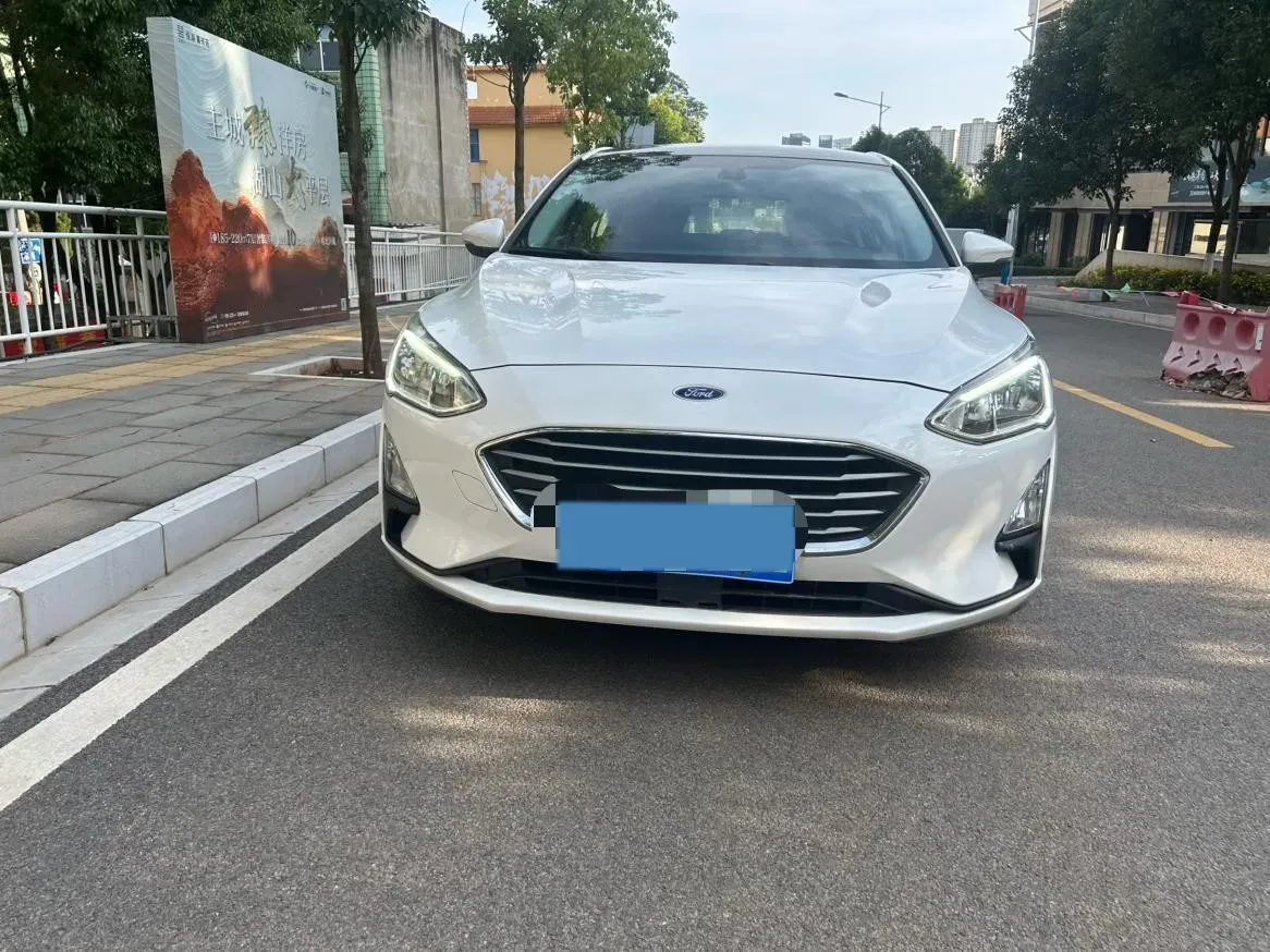 2019 Ford Focus 1.5T 184HP L3 8AT,autocango,china used car exporter,china ev exporter,chinese used car exporter,chinese used ev exporter