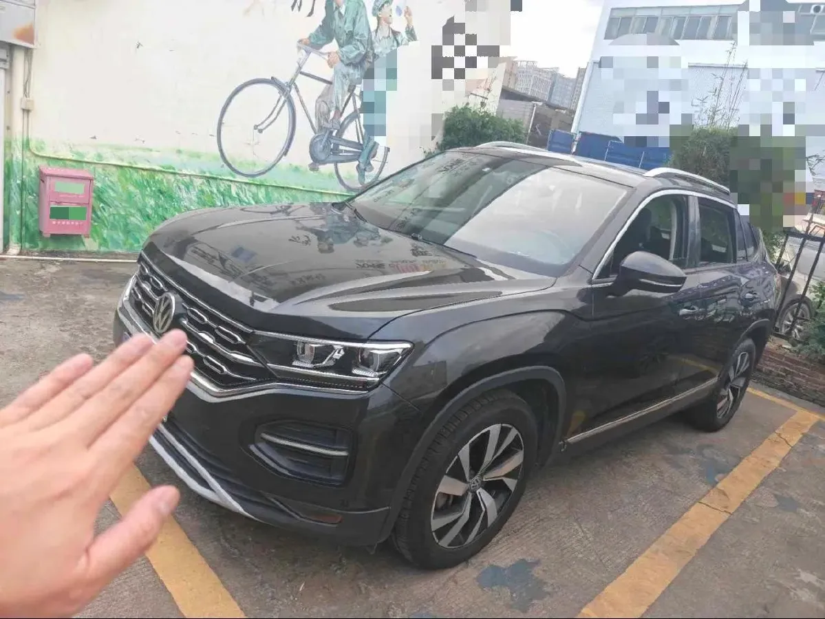 2019 Jeep Cherokee 2.0T 234HP L4 9AT,autocango,china used car exporter,china ev exporter,chinese used car exporter,chinese used ev exporter