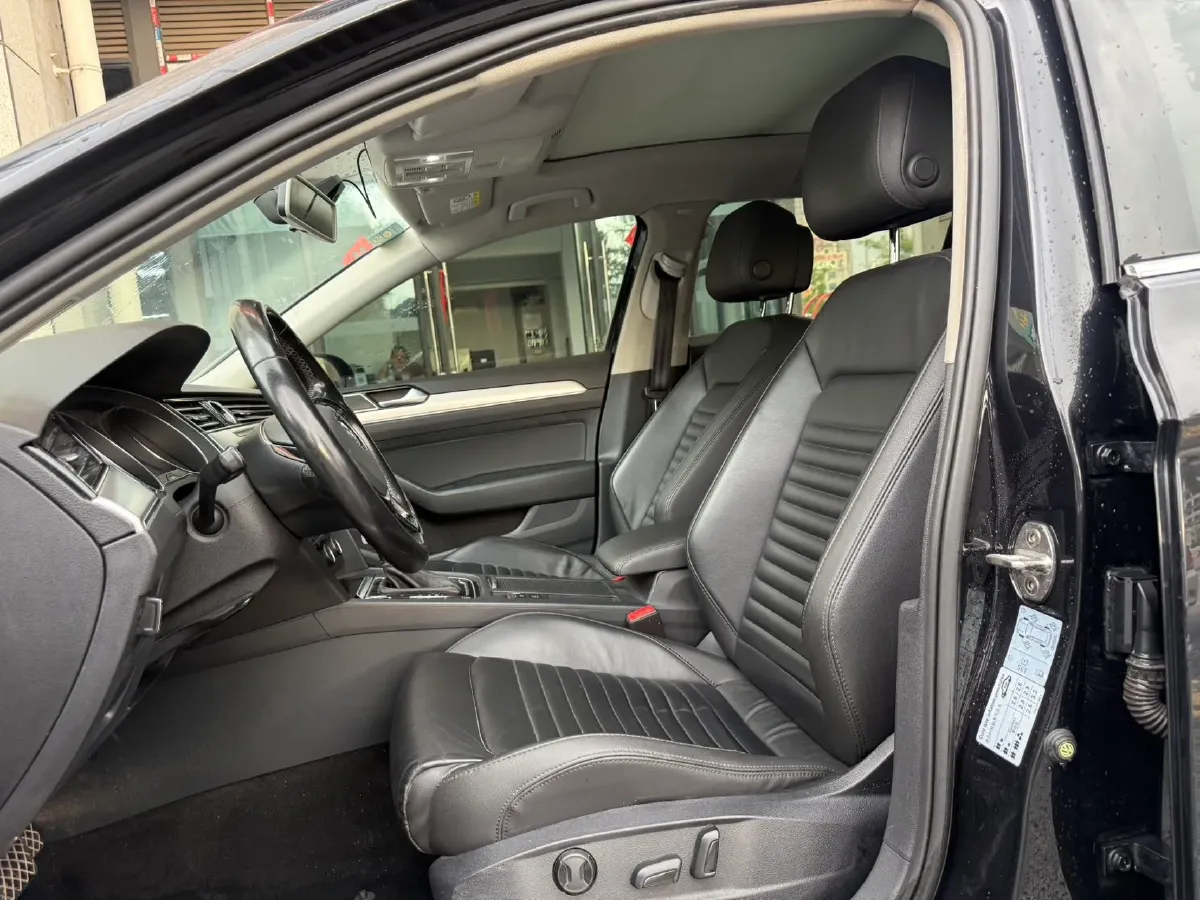2019 Chevrolet Malibu XL 2.0T 241HP L4 9AT,autocango,china used car exporter,china ev exporter,chinese used car exporter,chinese used ev exporter