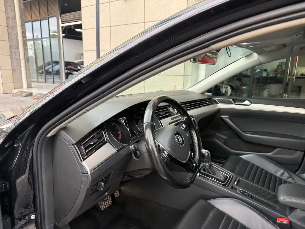 2019 Chevrolet Malibu XL 2.0T 241HP L4 9AT,autocango,china used car exporter,china ev exporter,chinese used car exporter,chinese used ev exporter
