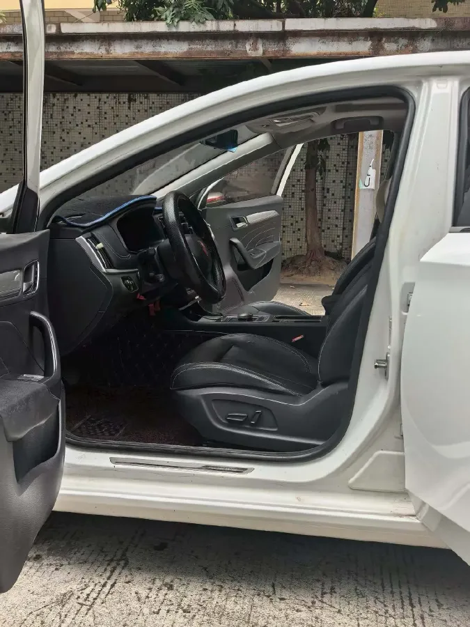 2017 Roewe i6 1.0T 125HP L3 2AT PHEV,autocango,china used car exporter,china ev exporter,chinese used car exporter,chinese used ev exporter