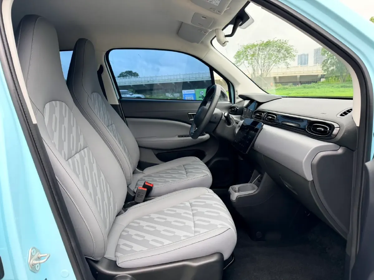 2025 Leapmotor T03 BEV 41.3KWH,autocango,china used car exporter,china ev exporter,chinese used car exporter,chinese used ev exporter