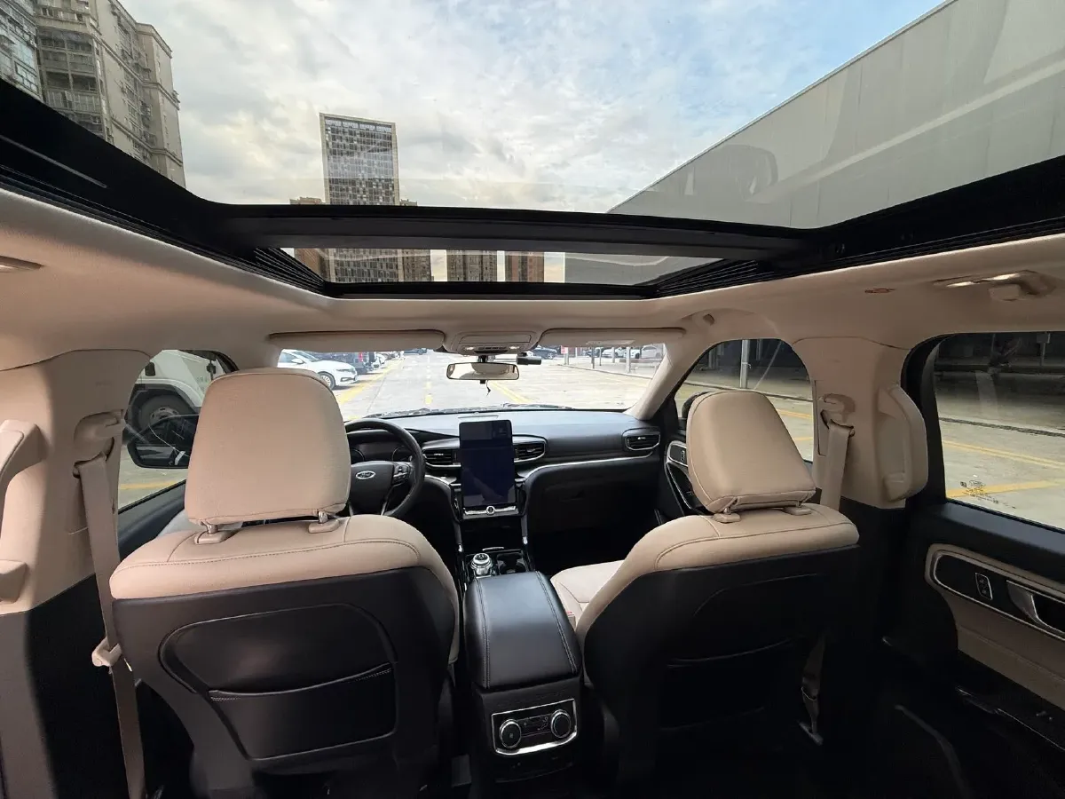 2020 Ford Explorer 2.3T 276HP L4 10AT,autocango,china used car exporter,china ev exporter,chinese used car exporter,chinese used ev exporter